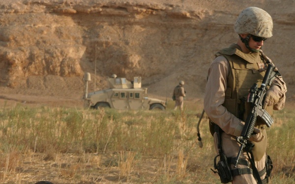 Marine Wing Support Battalion -372 Conducts a Dismounted Patrol