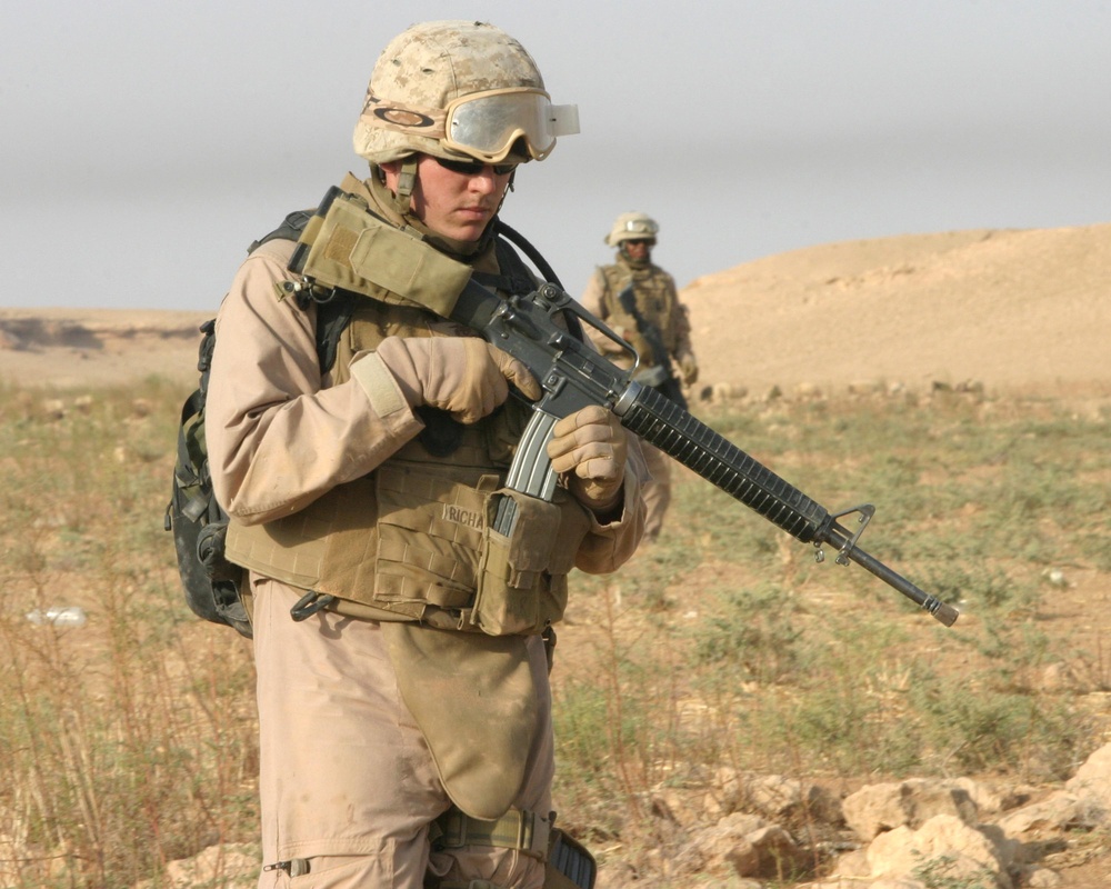 Marine Wing Support Battalion -372 Conducts a Dismounted Patrol