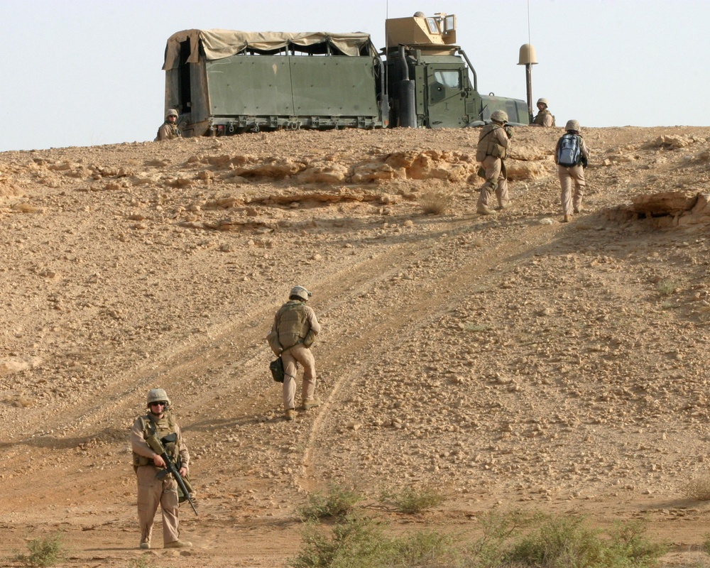 Marine Wing Support Battalion -372 Conducts a Dismounted Patrol