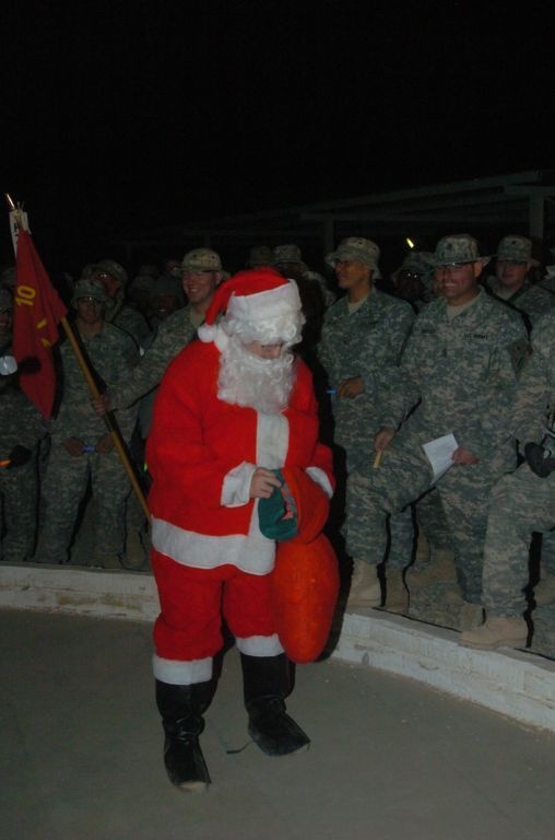 3RD HBCT Soldiers attend tree lighting ceremony