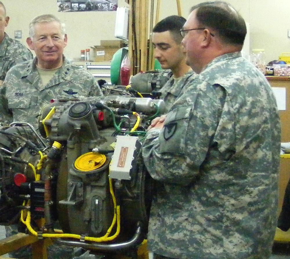 DVIDS - News - Mississippi Guard chief visits Gulfport unit in Kuwait