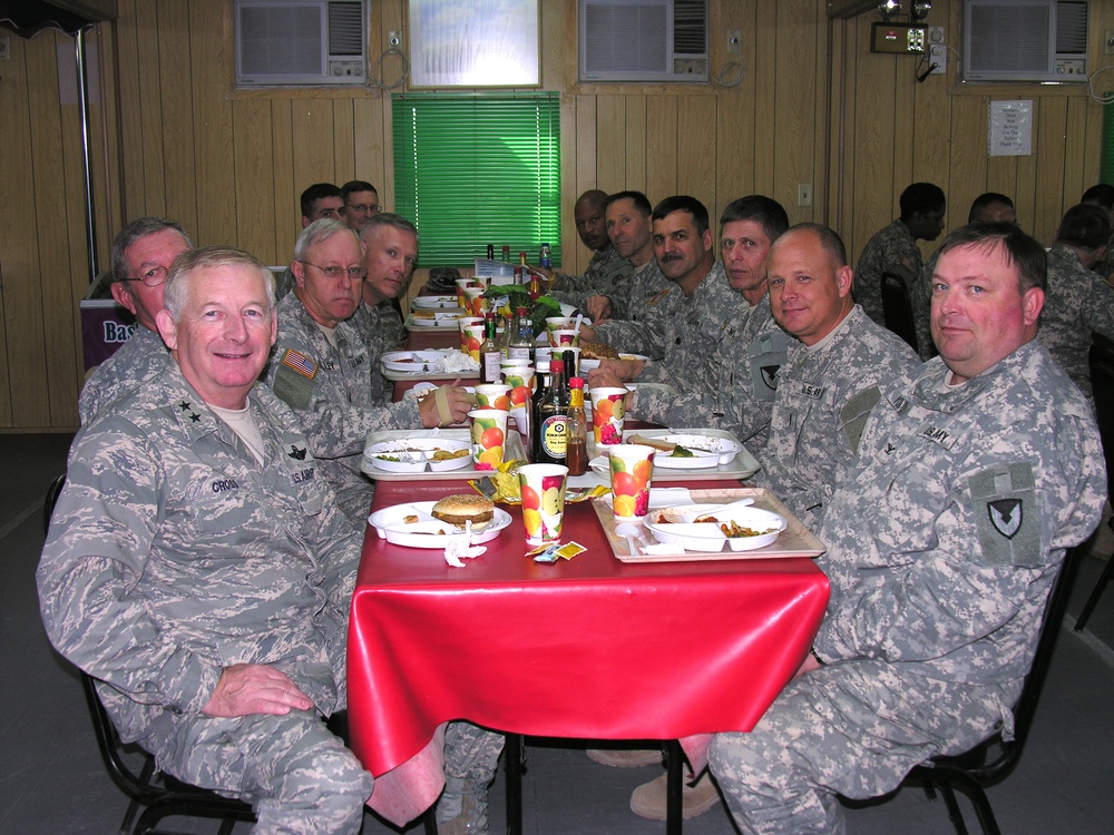Mississippi Guard chief visits Gulfport unit in Kuwait