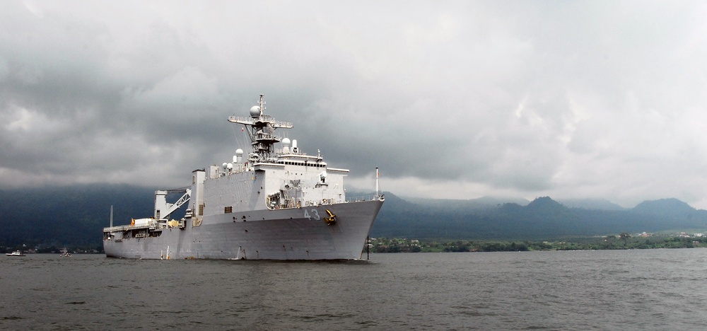USS Fort McHenry off the coast of Limbe