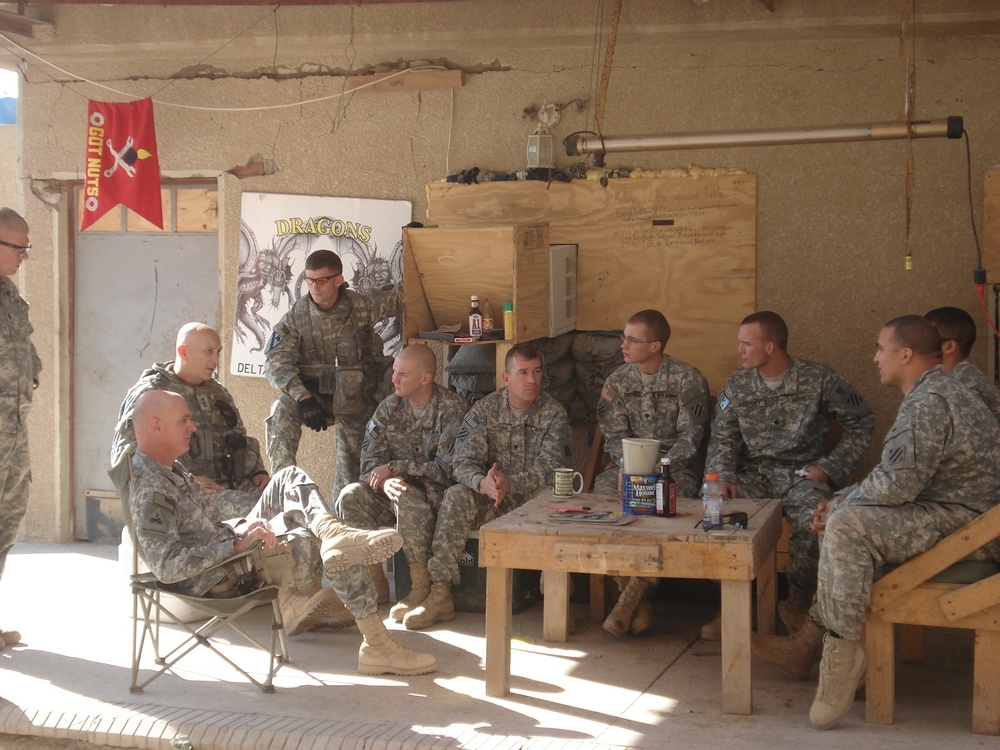 Lt. Gen. Odierno, CSM Ciotola, Ken Fisher visit Soldiers