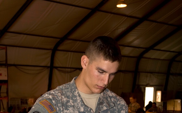 Soldiers feast on Mississippi Shrimp and Gumbo