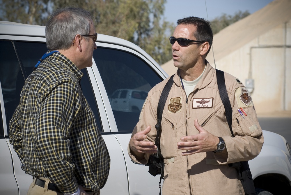 Colorado Gov. Bill Ritter Visits Balad Air Base