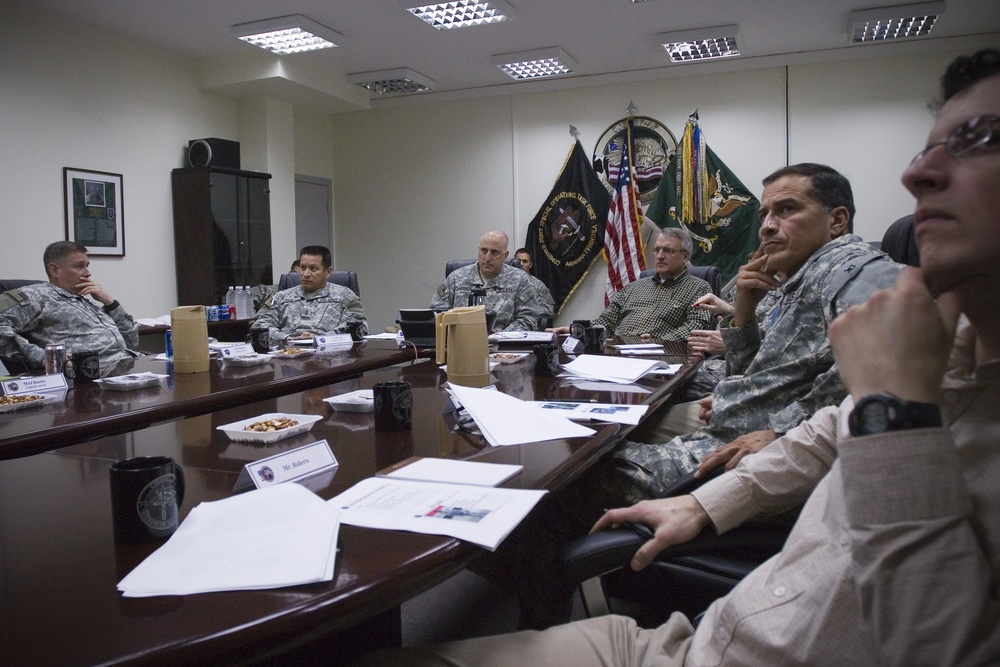 Colorado Gov. Bill Ritter Visits Balad Air Base