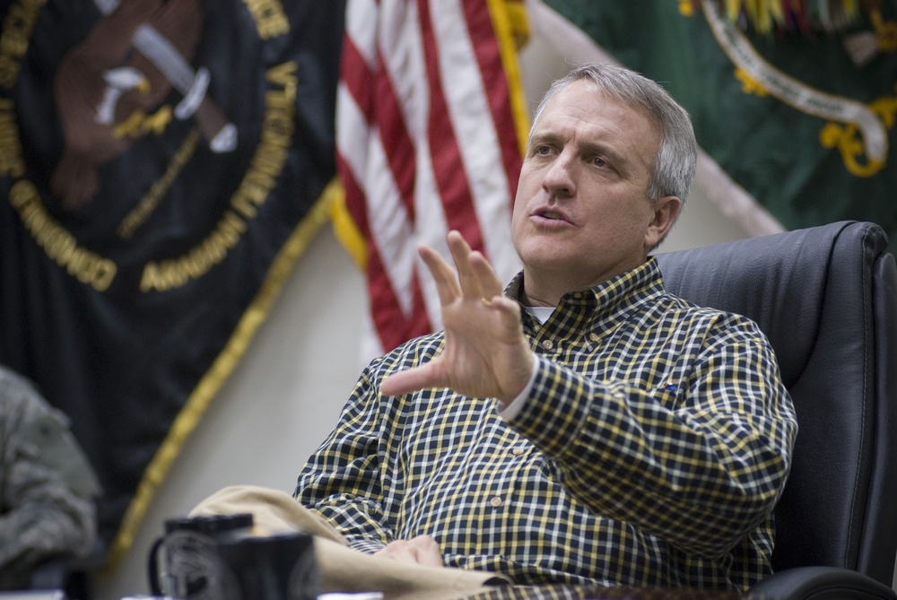 Colorado Gov. Bill Ritter Visits Balad Air Base