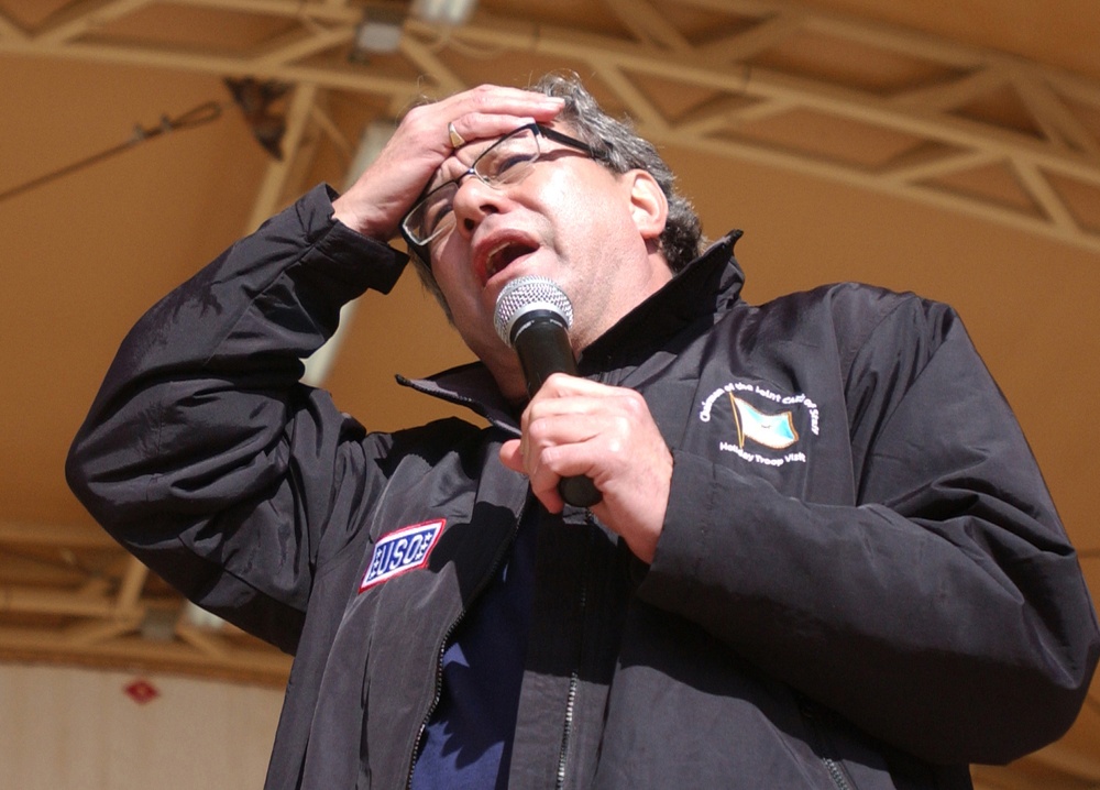 USO Holiday Troops Visit