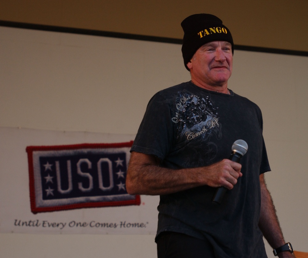 United Service Organization Sponsors Holiday Troop Visit Tour