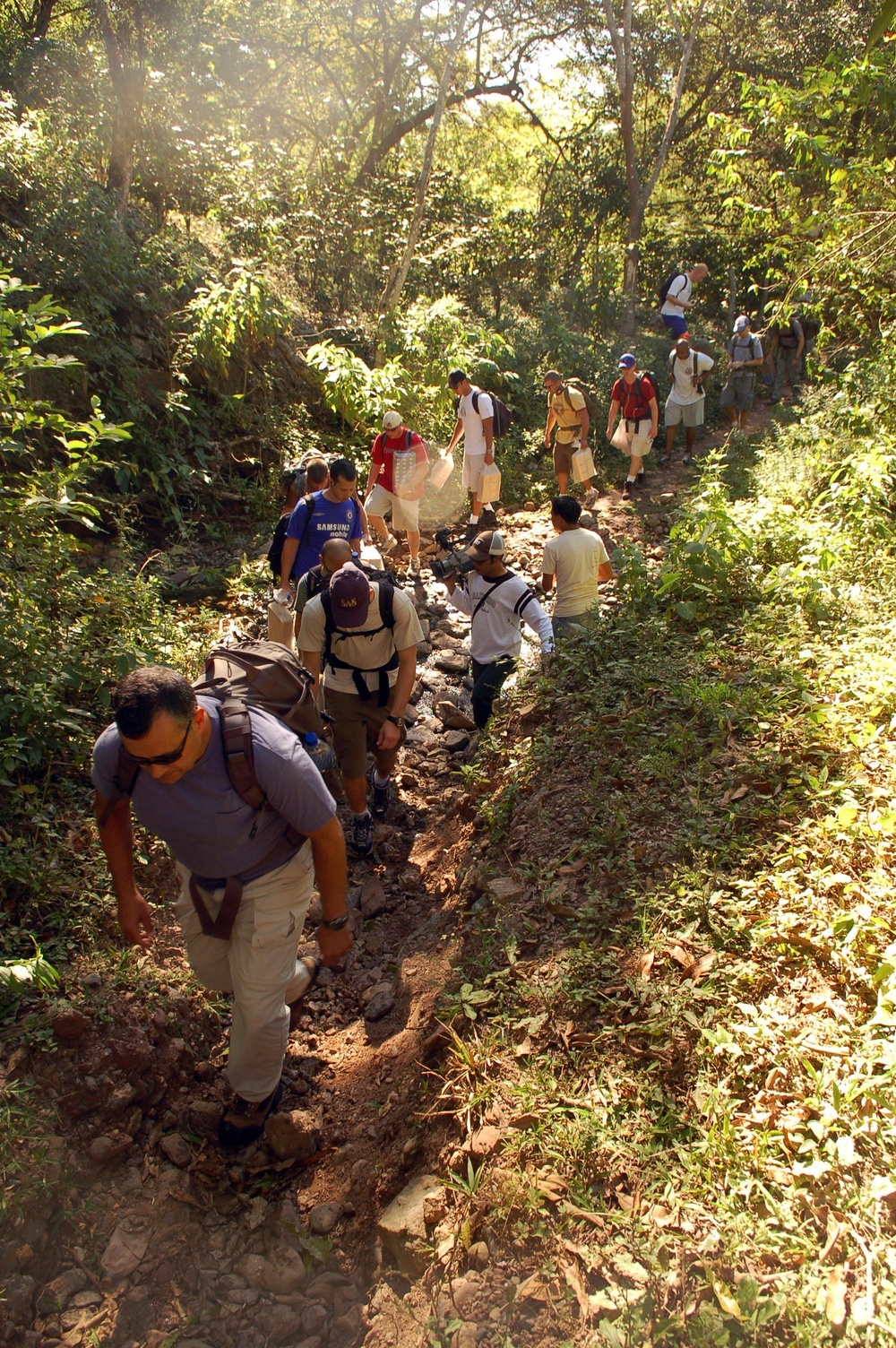 Task Force Volunteers Deliver Food to Honduran Village Task Force Volunteers Deliver Food to Honduran Village