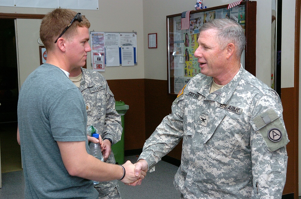 150,000th R&amp;amp;R Soldier in Qatar