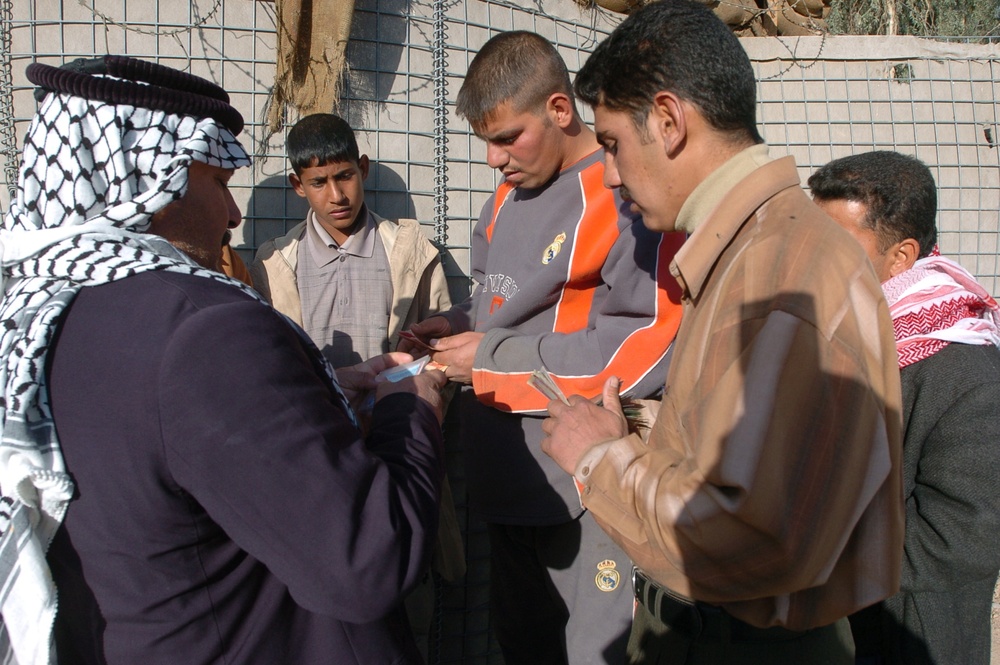 Iraqi farmers union helps increase crops' lifespan