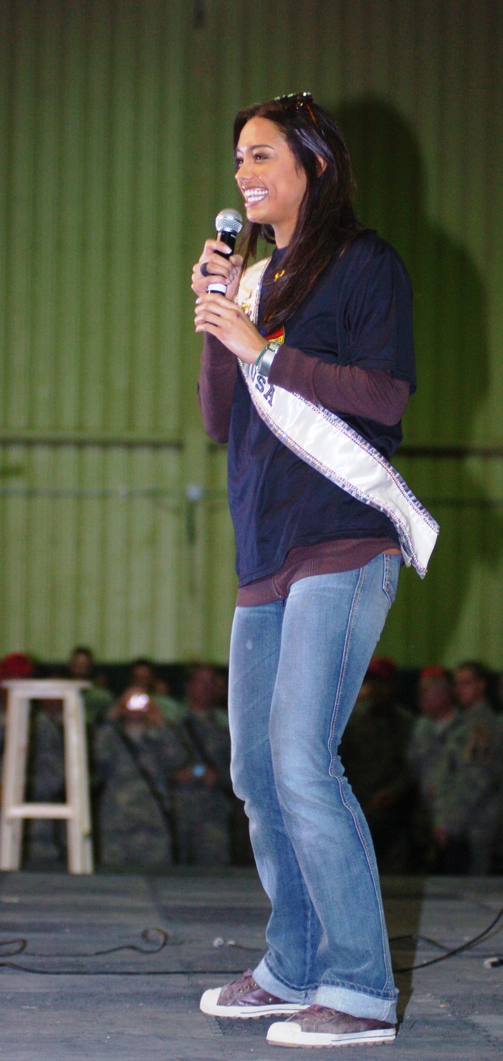 Miss USA Meets Bastogne Soldiers in Iraq