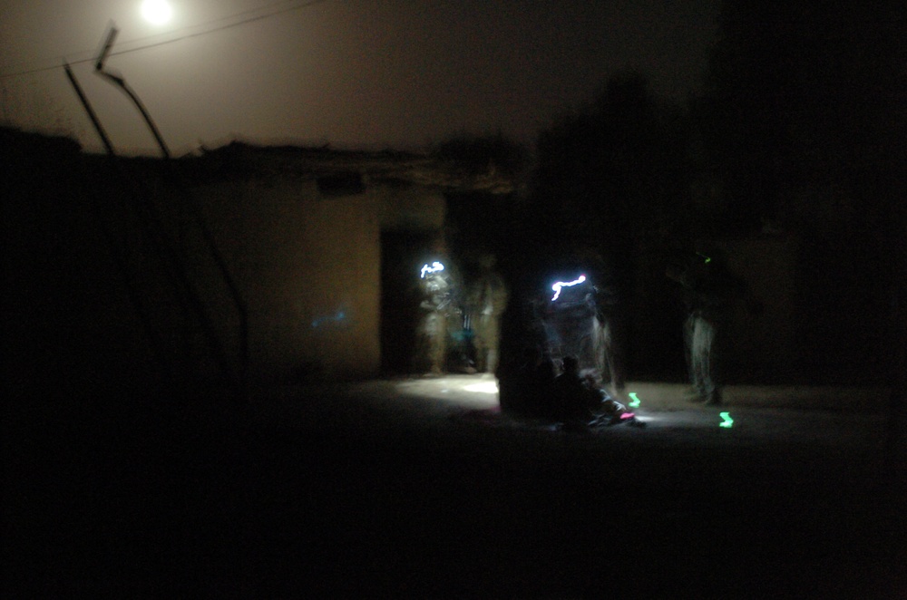 Soldiers conduct night operations