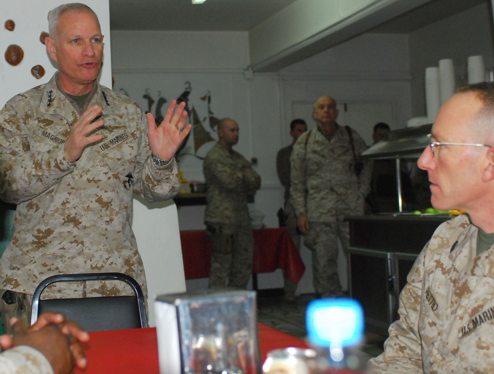 Assistant CMC visits leathernecks in Afghanistan, delivers message from gol