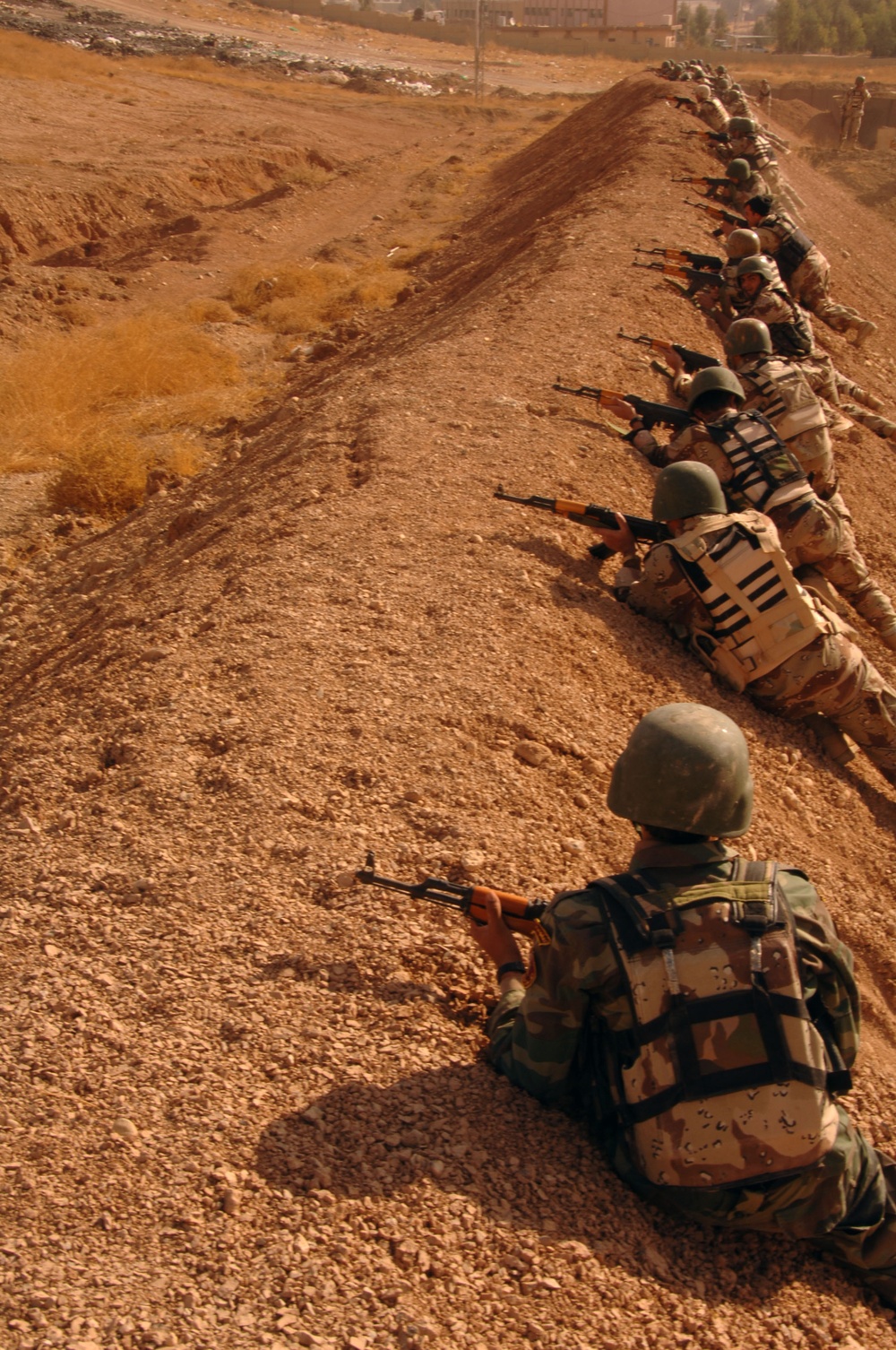 Iraqi 2nd Army Division Soldiers Learn Ambush Techniques