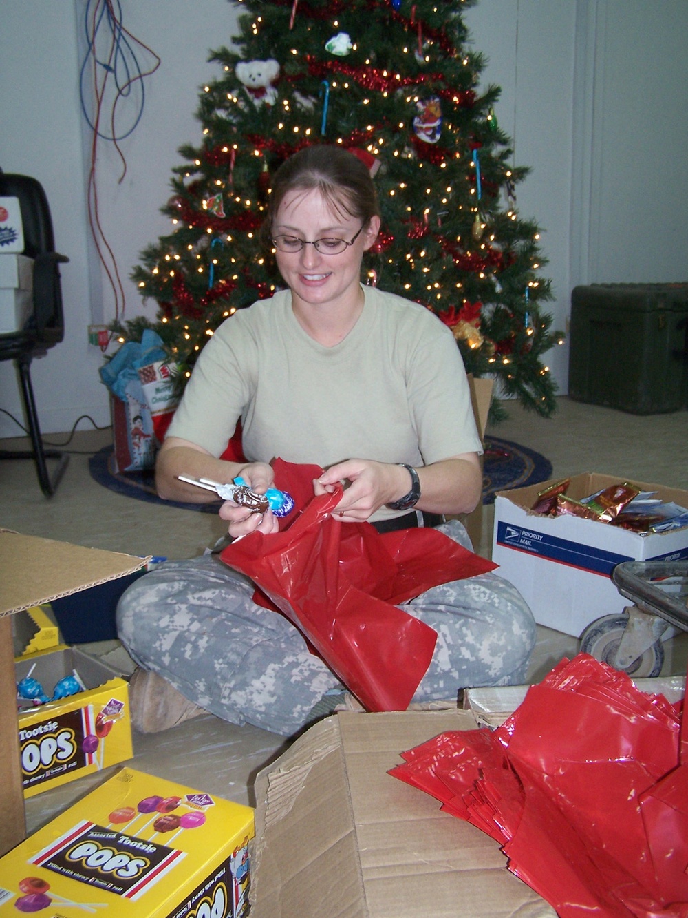 Two Soldiers bring Christmas to others
