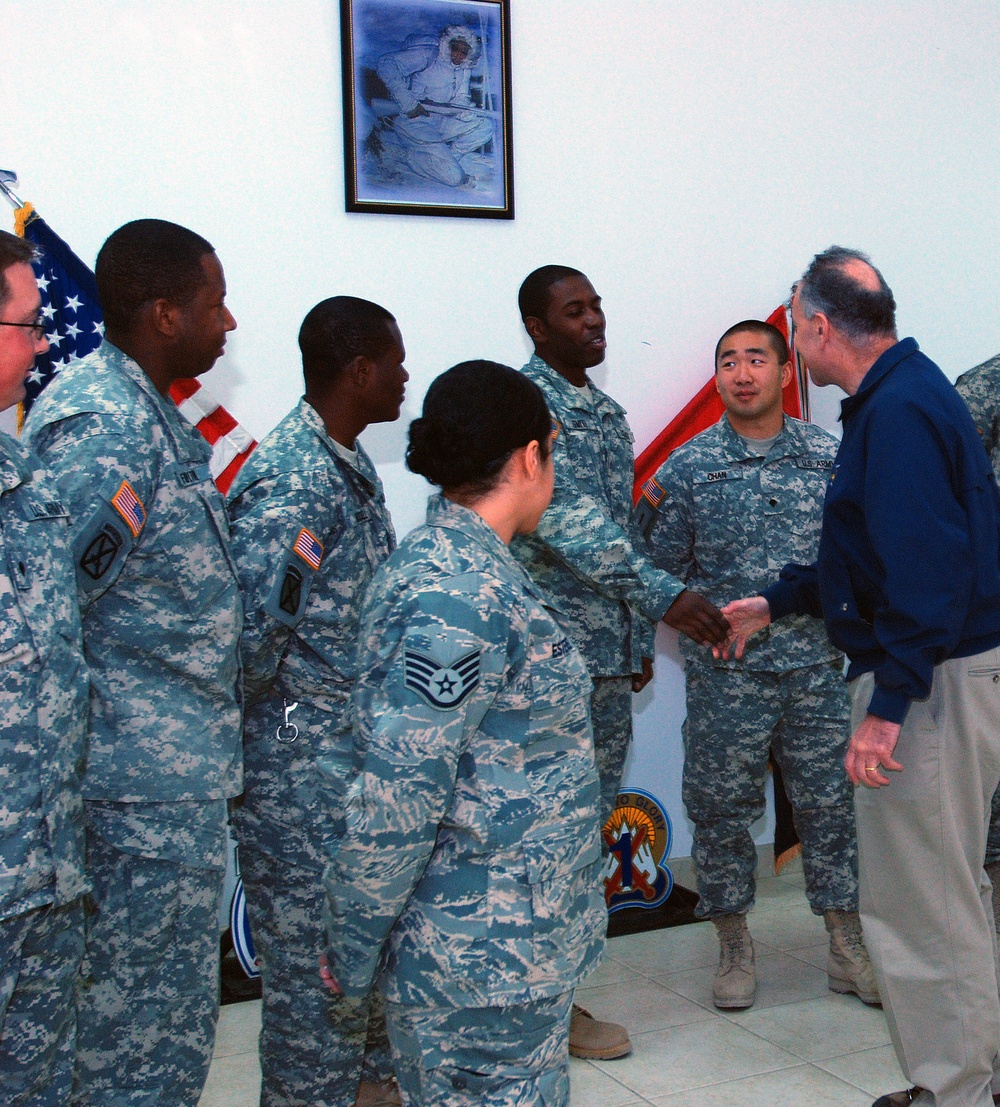 N.Y. senator visits FOB Warrior