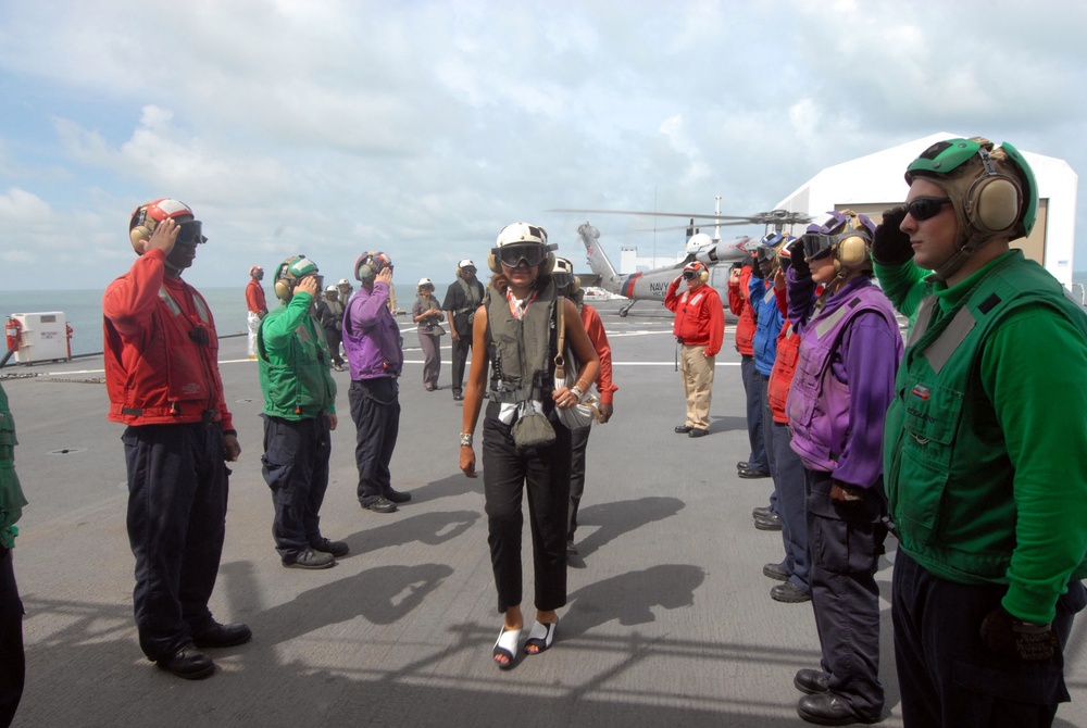 U.S. Ambassador to Suriname Boards USNS Comfort