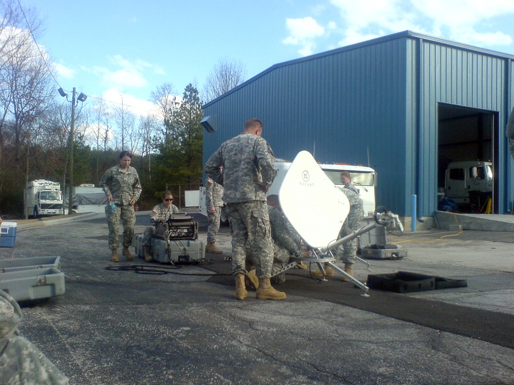 Public Affairs Soldiers Learn DVIDS