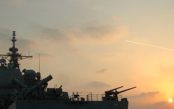 USS Vicksburg Transits the Persian Gulf