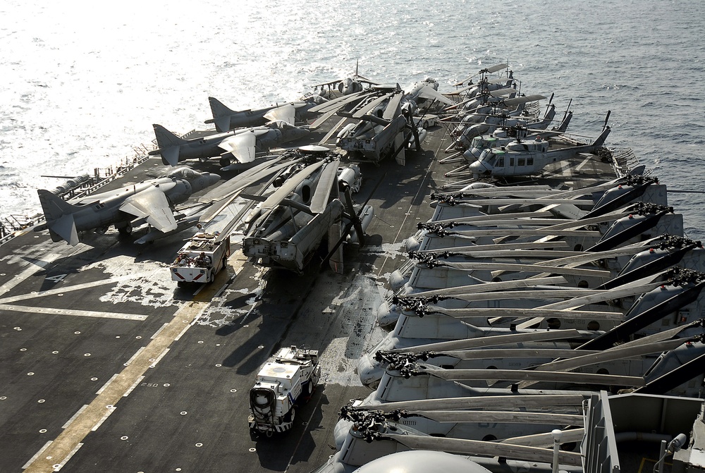 Flight deck of USS Tarawa