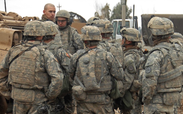 Iraqis stand up security forces in the northern DRV during Operation Raider