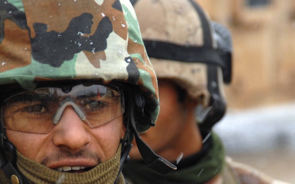 Iraqis stand up security forces in the northern DRV during Operation Raider