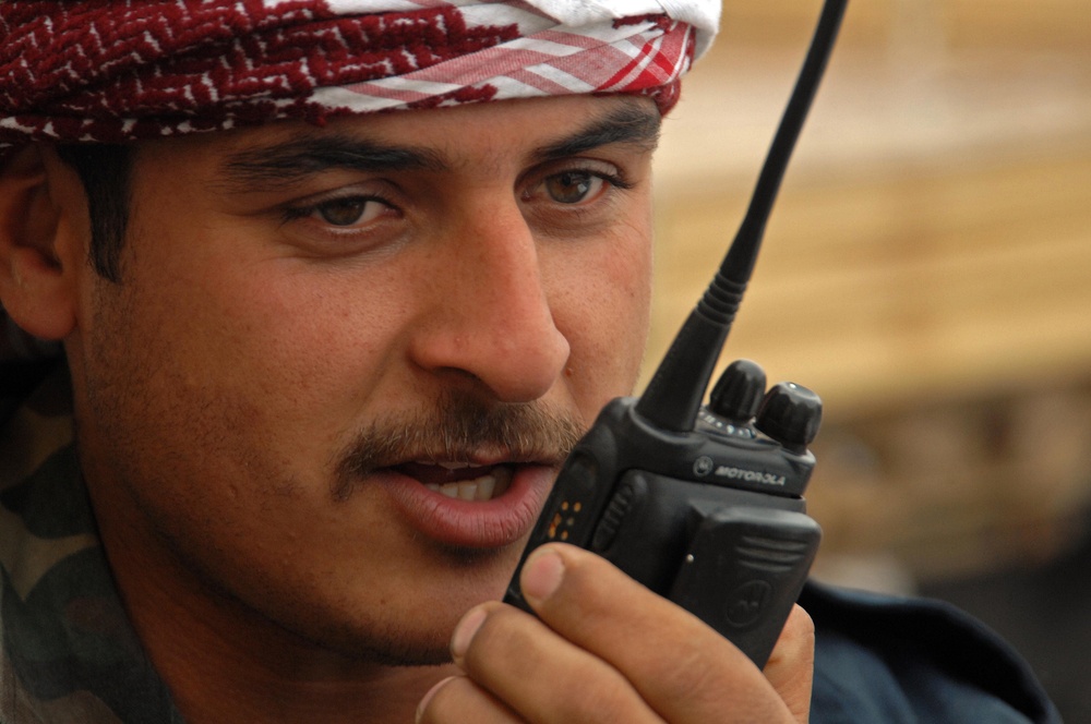 Iraqis stand up security forces in the northern DRV during Operation Raider