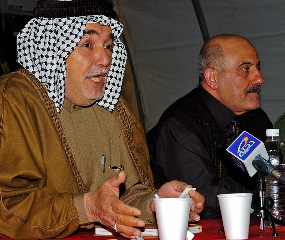Diyala Provincial Governor Visits Muqdadiyah Officials