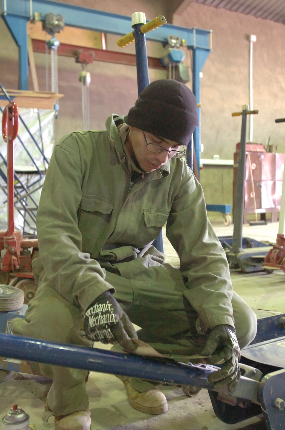 536th Maintenance Company Mechanics on the Job