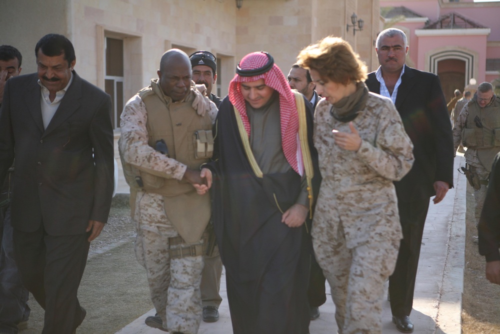 Sheik hosts New Years Eve celebration