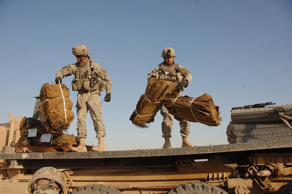 Joint Clearing Operation with Concerned Local Citizens and Iraqi National P