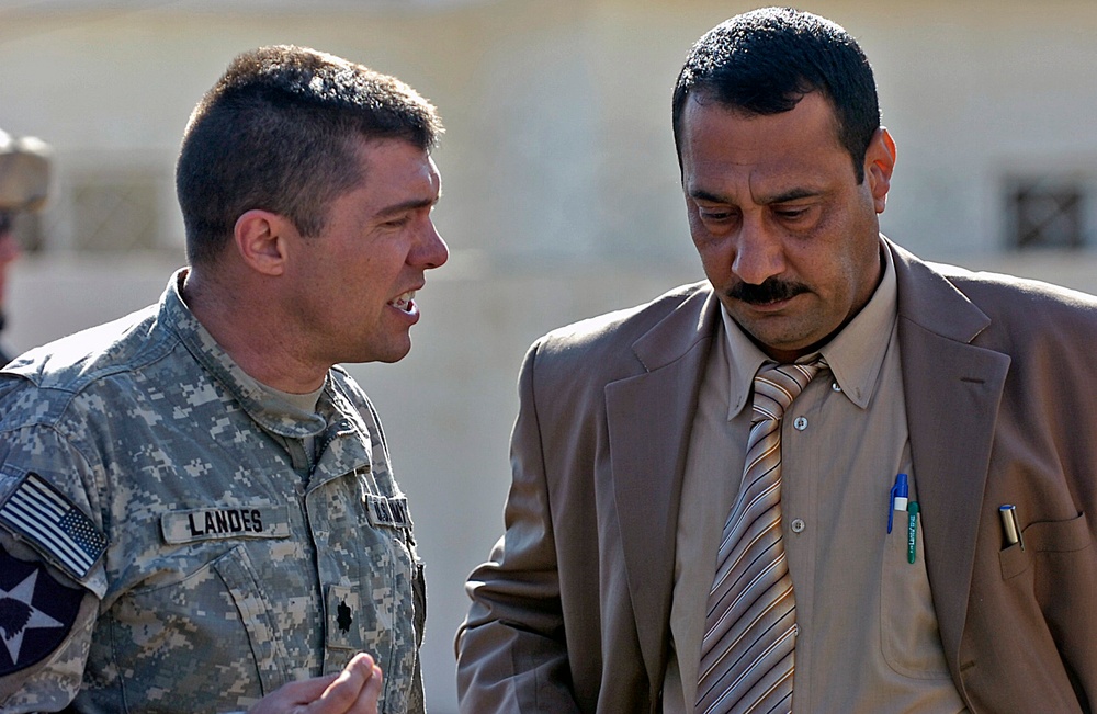 Coalition Forces Work to Help Iraqis of Muqdadiyah