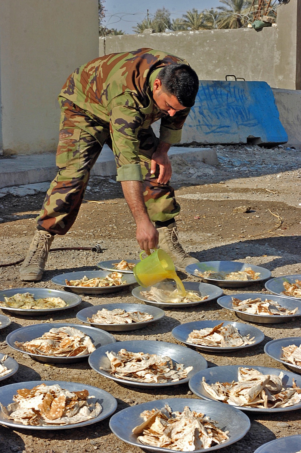 Coalition Forces Work to Help Iraqis of Muqdadiyah