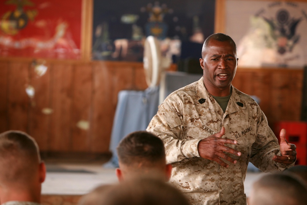 Group CO, Sergeant Major Visit 3rd LAAD Marines