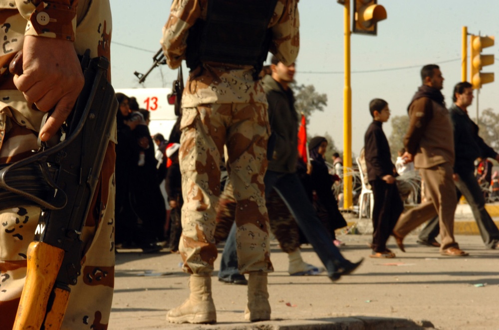 Iraqi Security Force take lead during Ashura movement in Kadhimiyah