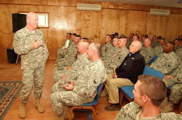 Top General Visit Virginia National Guard Soldiers