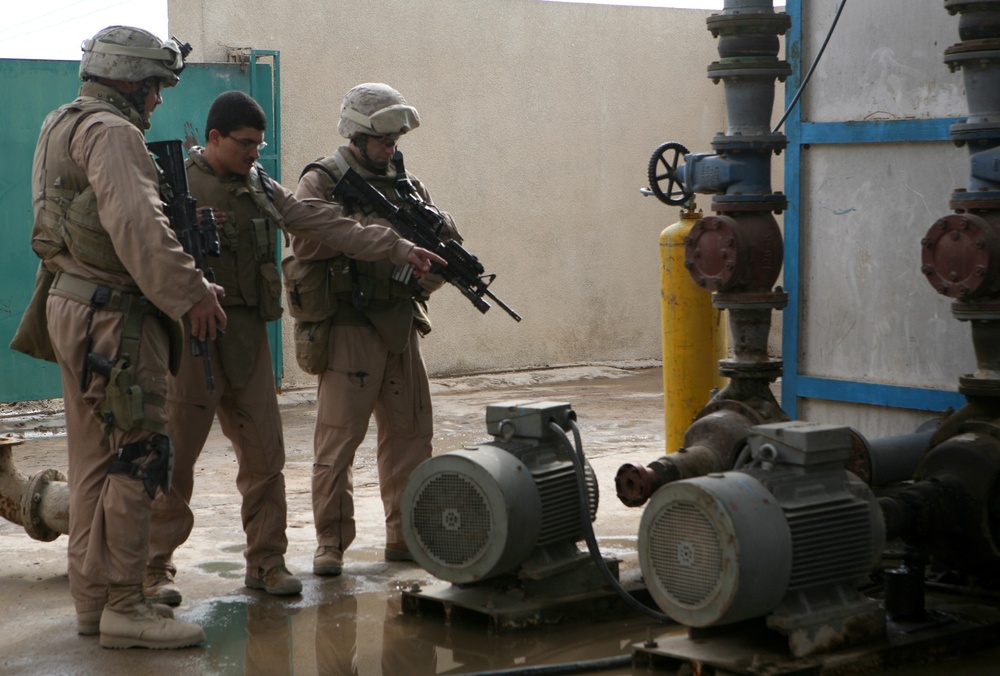 Marines Check the Al Fallajuh B Dewi Water Treatment Plant