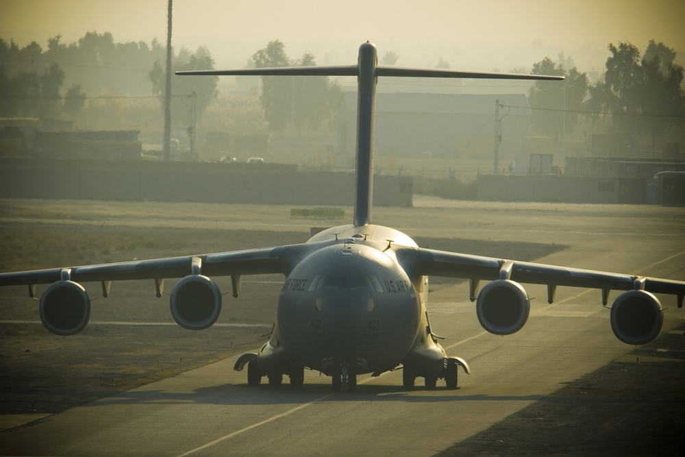 Globemaster Taxis Down the Runway