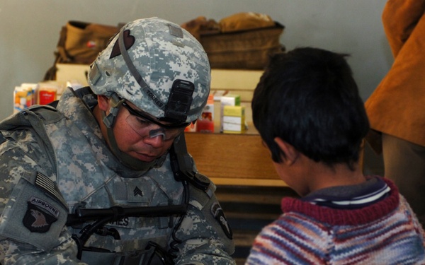 Medical Operation Helps Iraqi School Children, Families