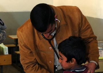 Medical Operation Helps Iraqi School Children, Families