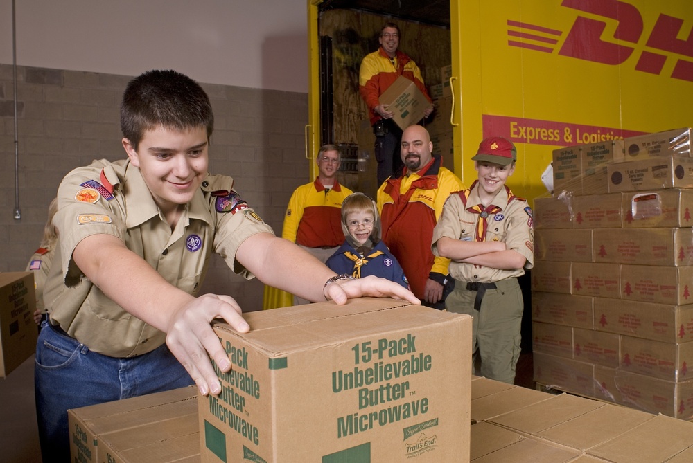 DHL Joins Forces with Boy Scouts in Raising Funds for Youth of Iraq