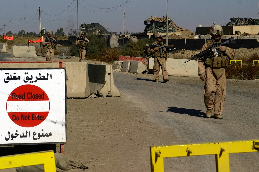 Marines conduct patrol in Karmah