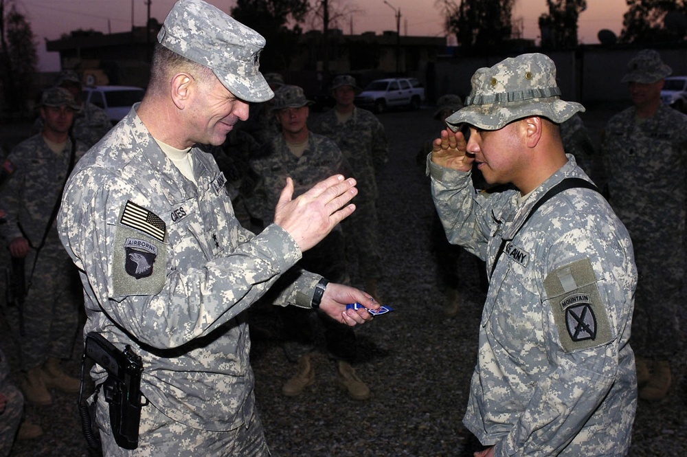 10th Mountain Division Commander Visits troops in Kirkuk, Iraq