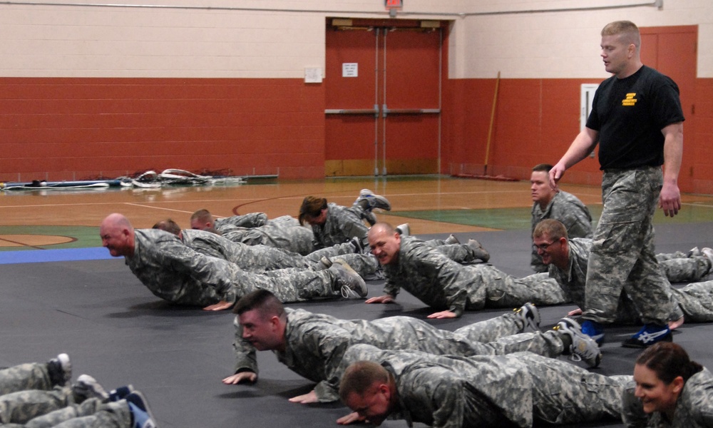 Soldiers Catch Cool Combatives Training