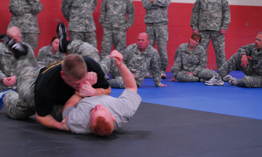 Soldiers Catch Cool Combatives Training