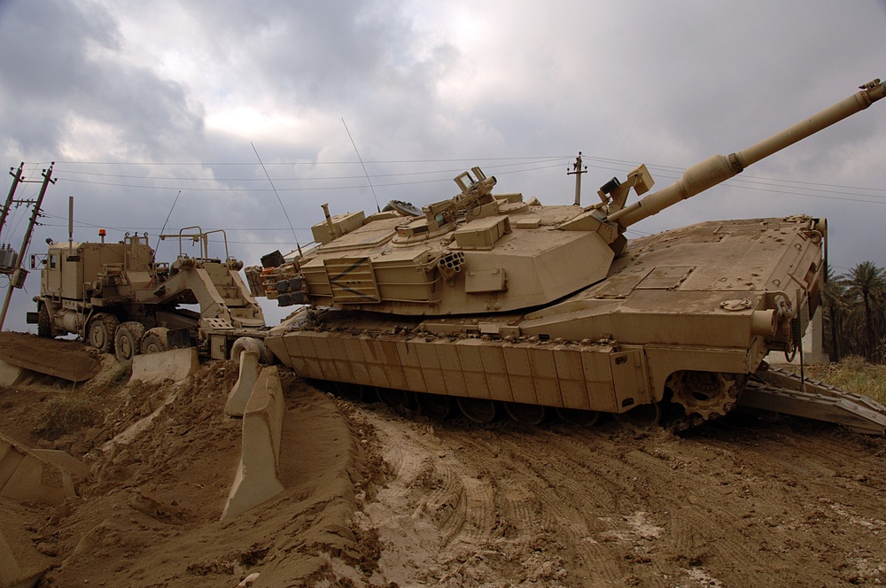 M1 Abrams falls