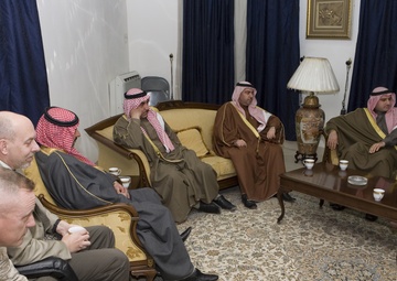 Maj. Gen. John Allen talks with sheiks